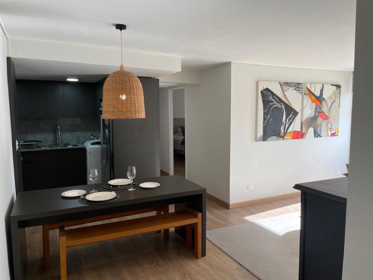 Apartamento Santiago, Vitacura, Amplio Departamento Santiago